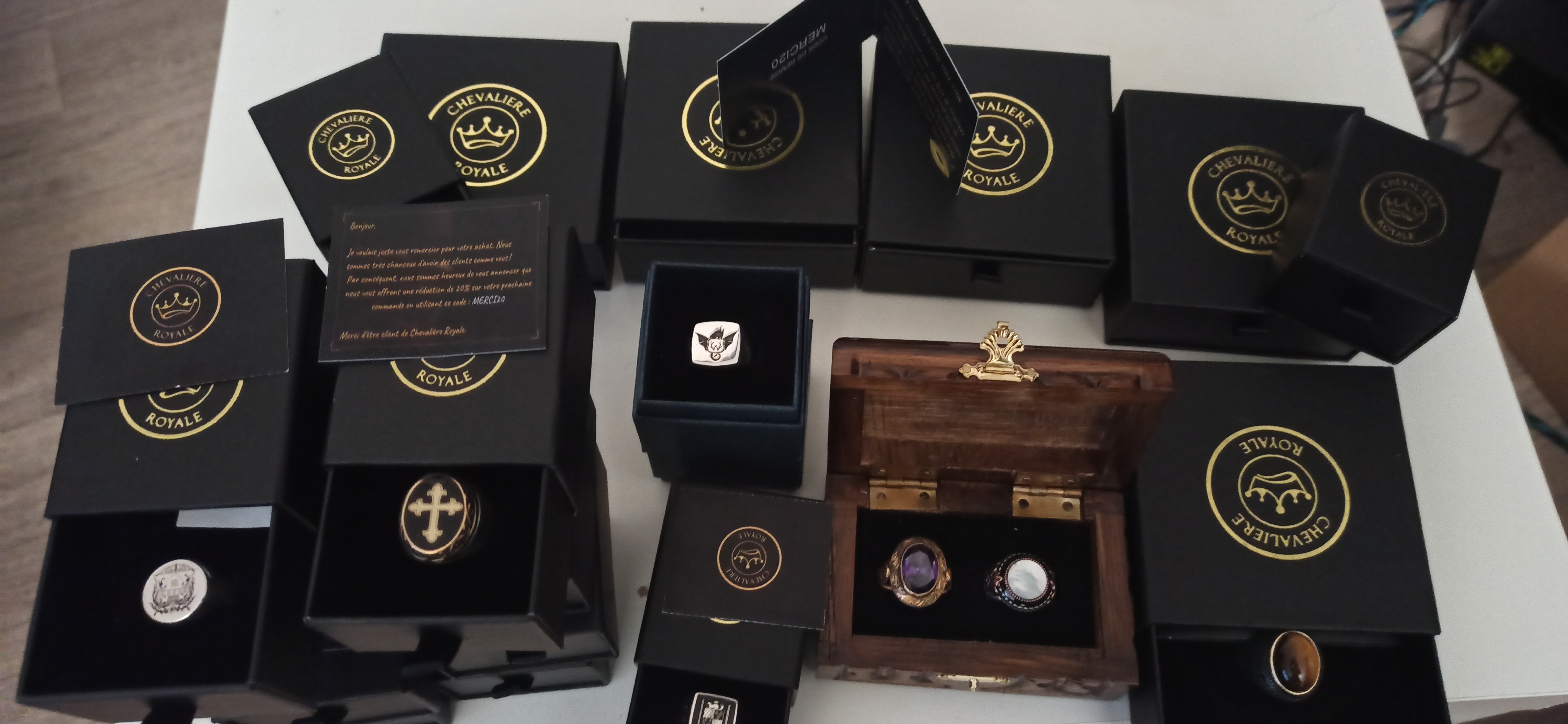 Aperçu du site http://chevaliere-royale.com/